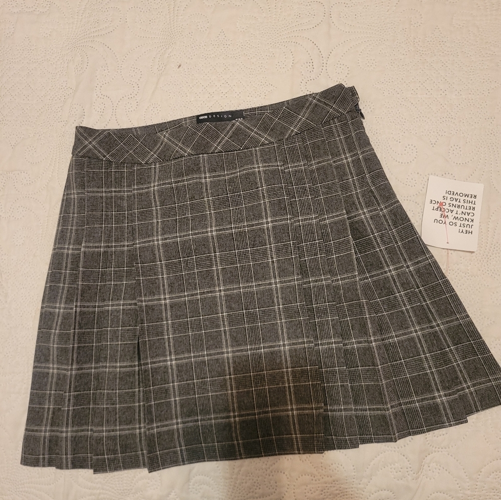 Asos Preppy‎ Plaid Women's Skirt NWT Academia Minimalist Girly